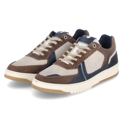 Low-Top Sneaker