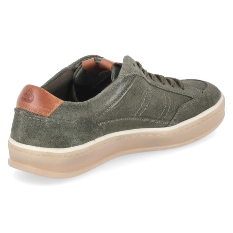 Low-Top Sneaker