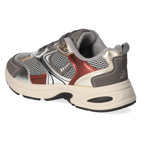 Low-Top Sneaker