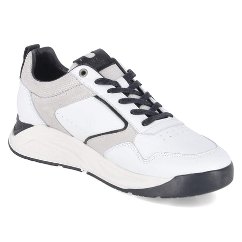 Low-Top Sneaker