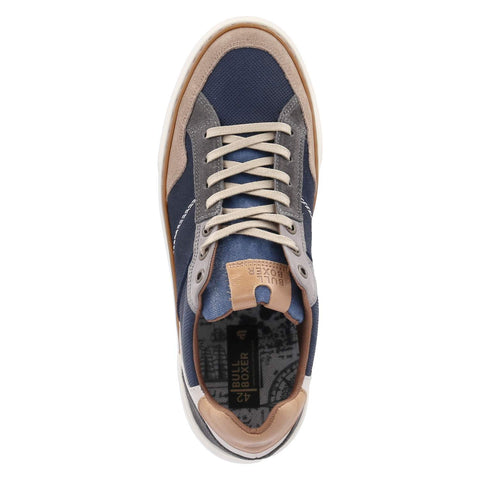 Low-Top Sneaker