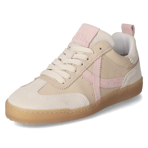 Low-Top Sneaker