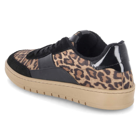 Low-Top Sneaker