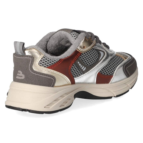 Low-Top Sneaker