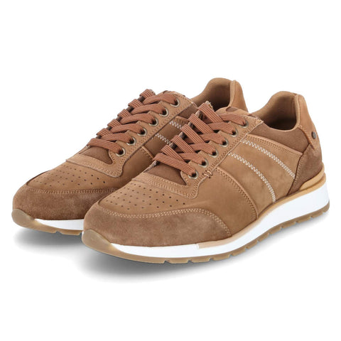 Low-Top Sneaker