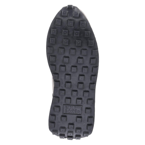 Low-Top Sneaker