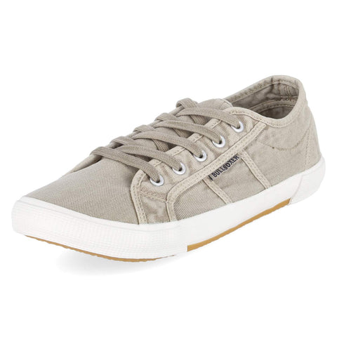Low-Top Sneaker
