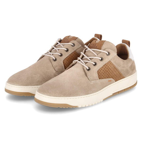 Low-Top Sneaker