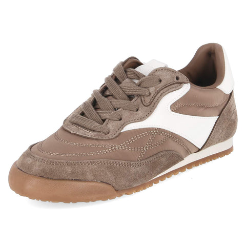 Low-Top Sneaker