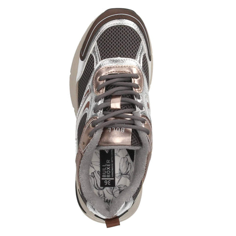 Low-Top Sneaker