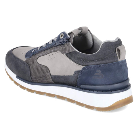 Low-Top Sneaker