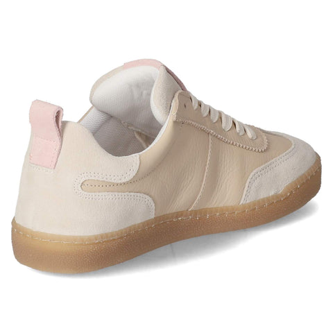 Low-Top Sneaker