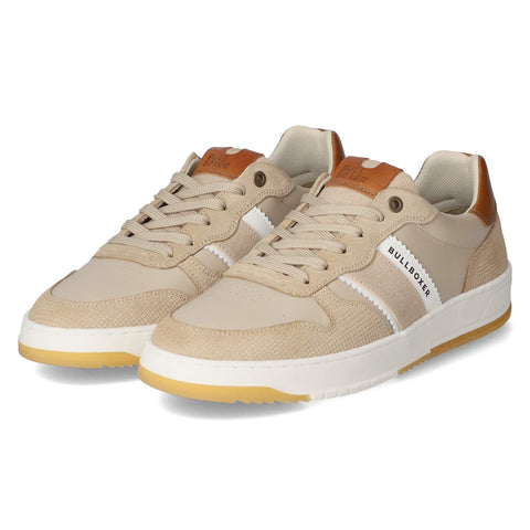 Low-Top Sneaker