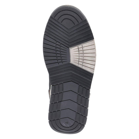 Low-Top Sneaker