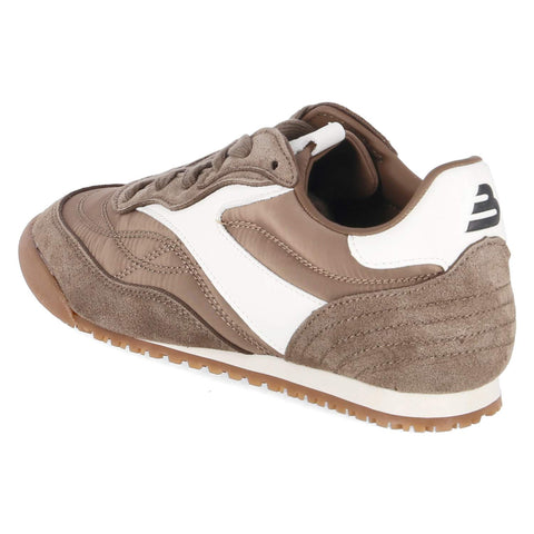 Low-Top Sneaker