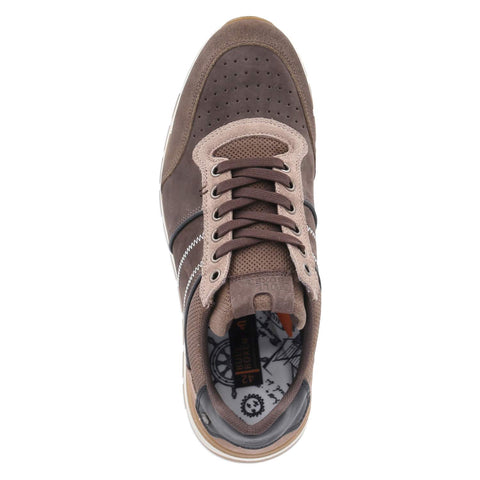 Low-Top Sneaker