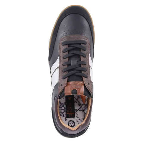 Low-Top Sneaker